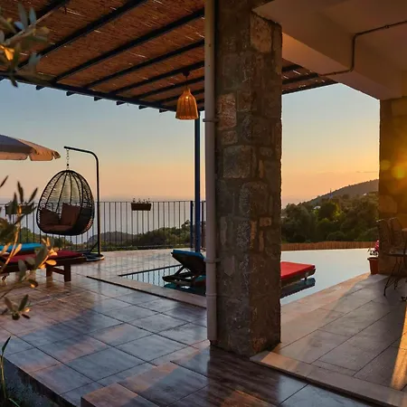 Villa Pine Private Located In A Quiet And Picturesque Location *