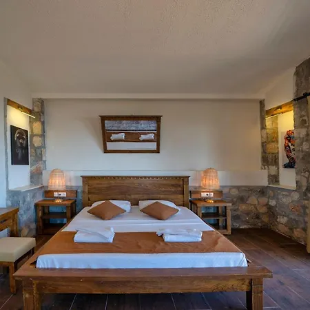Pine Private Located In A Quiet And Picturesque Location * Faralya